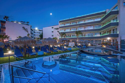 Enorme Infinity Beach